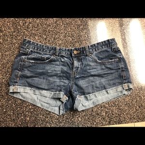 Mossimo Jean shorts.